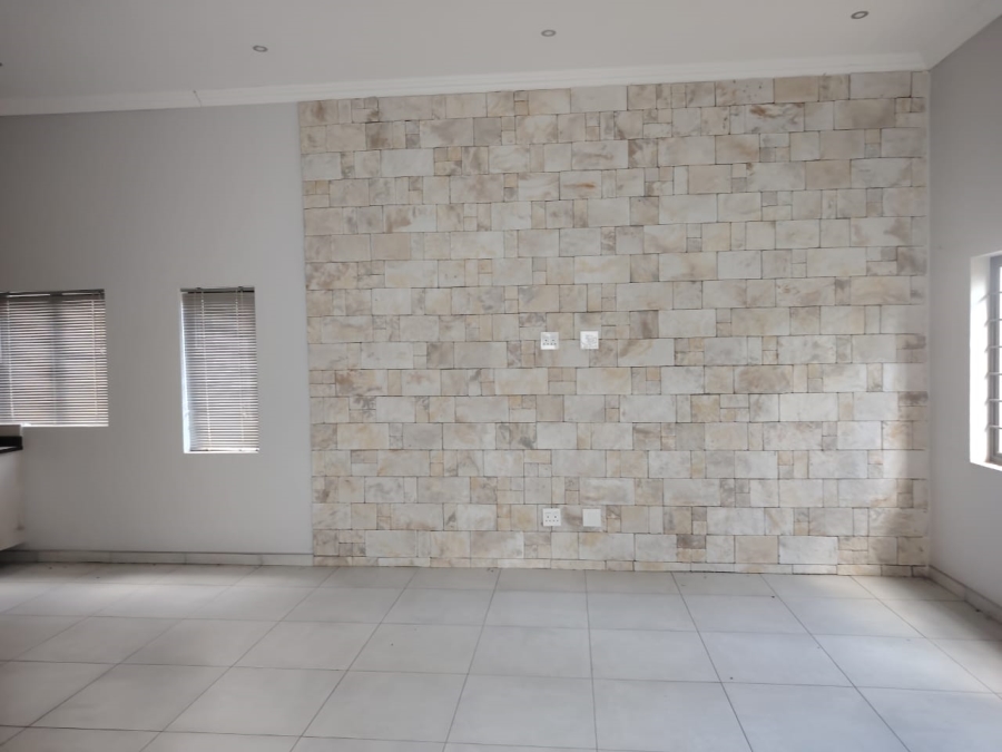 3 Bedroom Property for Sale in Geelhoutpark North West